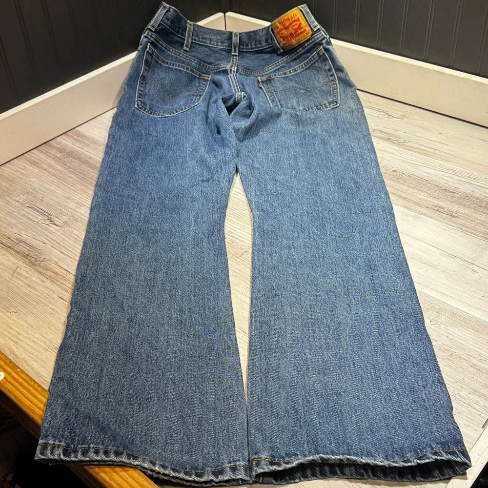 Levi's 517 Jeans Mens 33x32 (Fits 32x31.5) Blue Bootcut Denim Distressed‎ Grunge